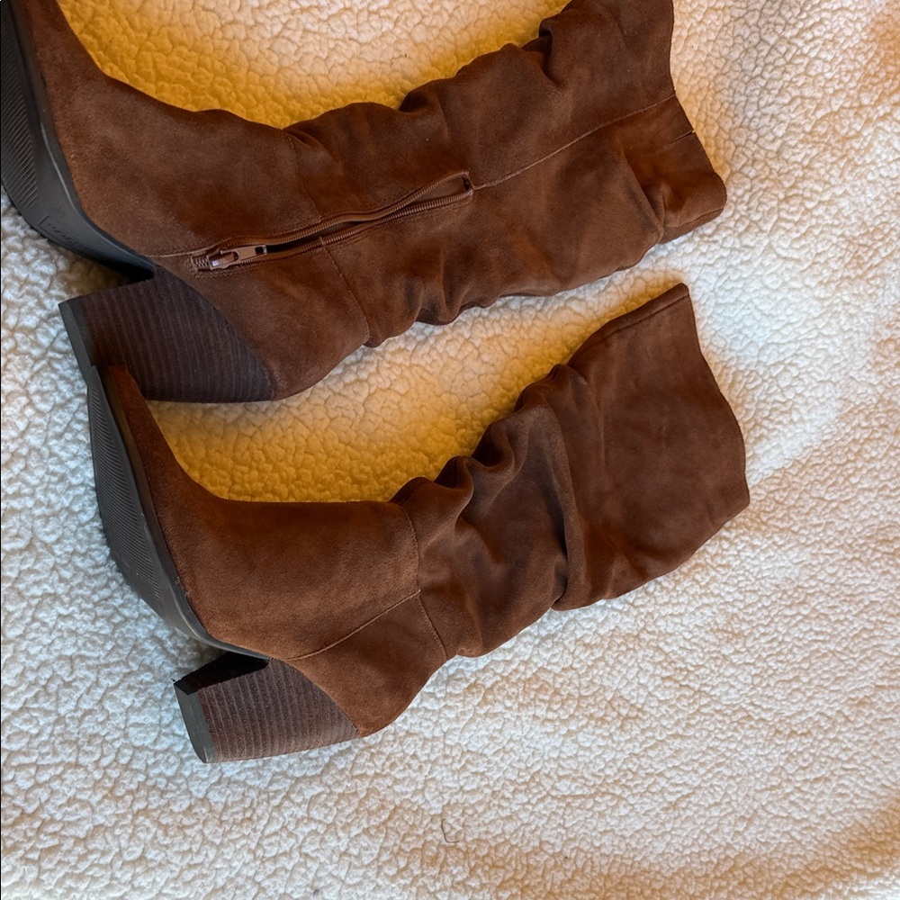 Elegant Brown Suede Heeled Boots size 8.5